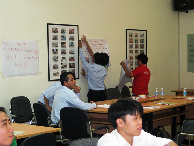 Kỹ năng bán hàng & chăm sóc Khách Hàng chuyên nghiệp - ISUZU (23 & 24.09.2014)